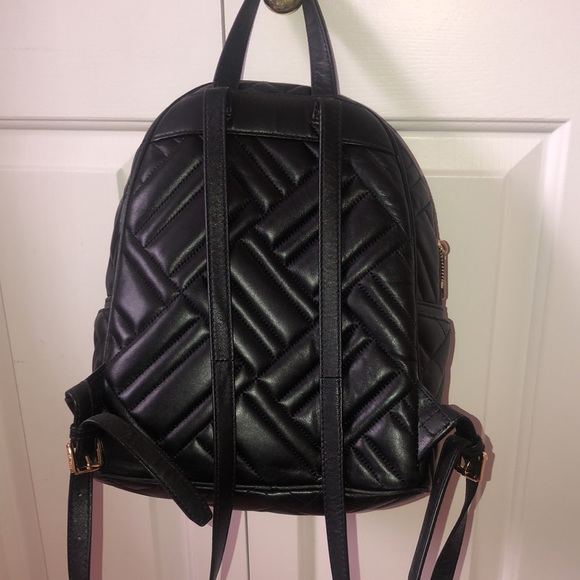 Michael kors black leather back pack - Picture 3 of 8